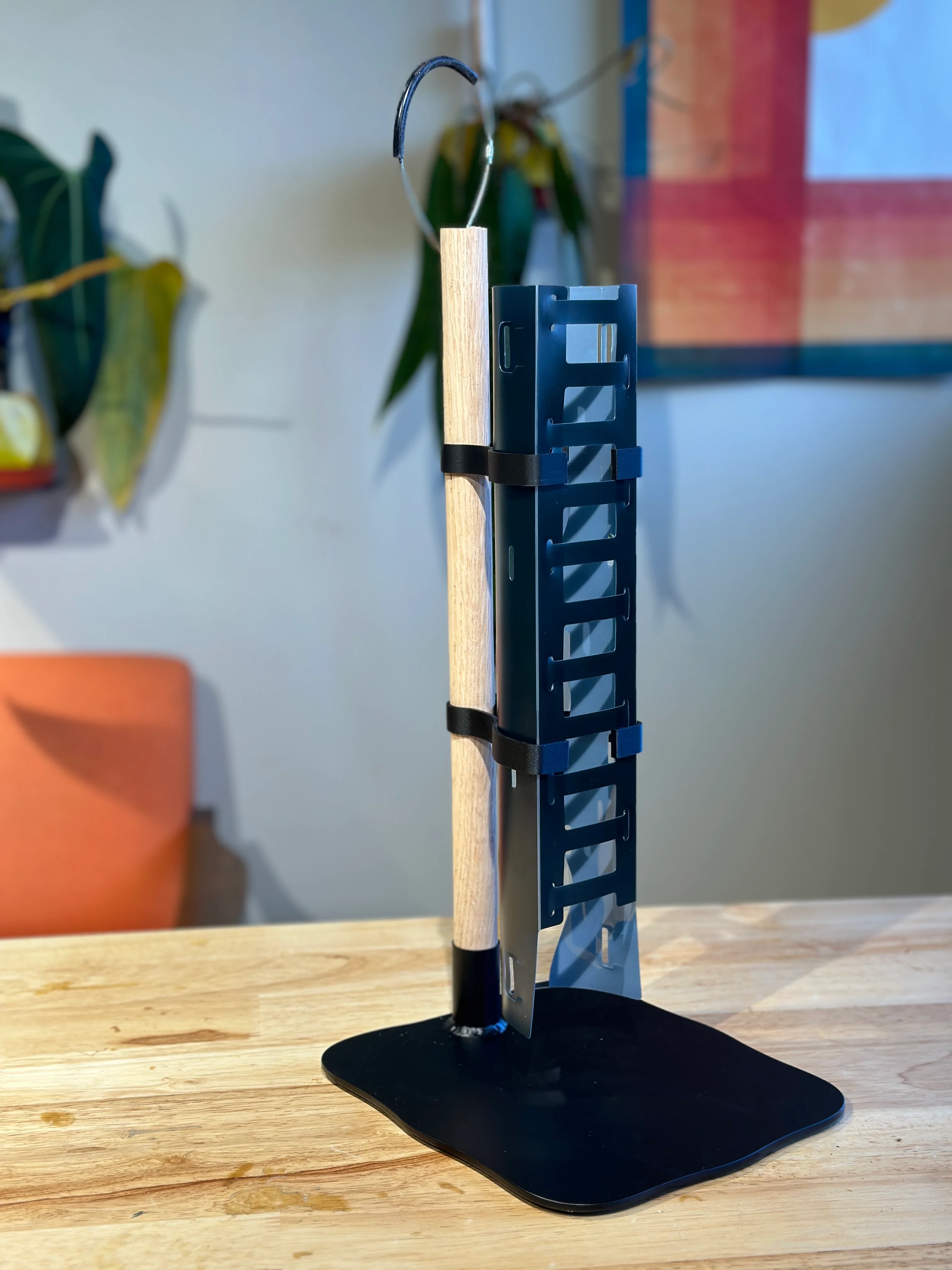 Moss Pole with Metal Base - Ships in 1-3 Weeks
